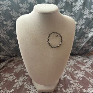 vintage 925 sterling Silver Twisted circle brooch